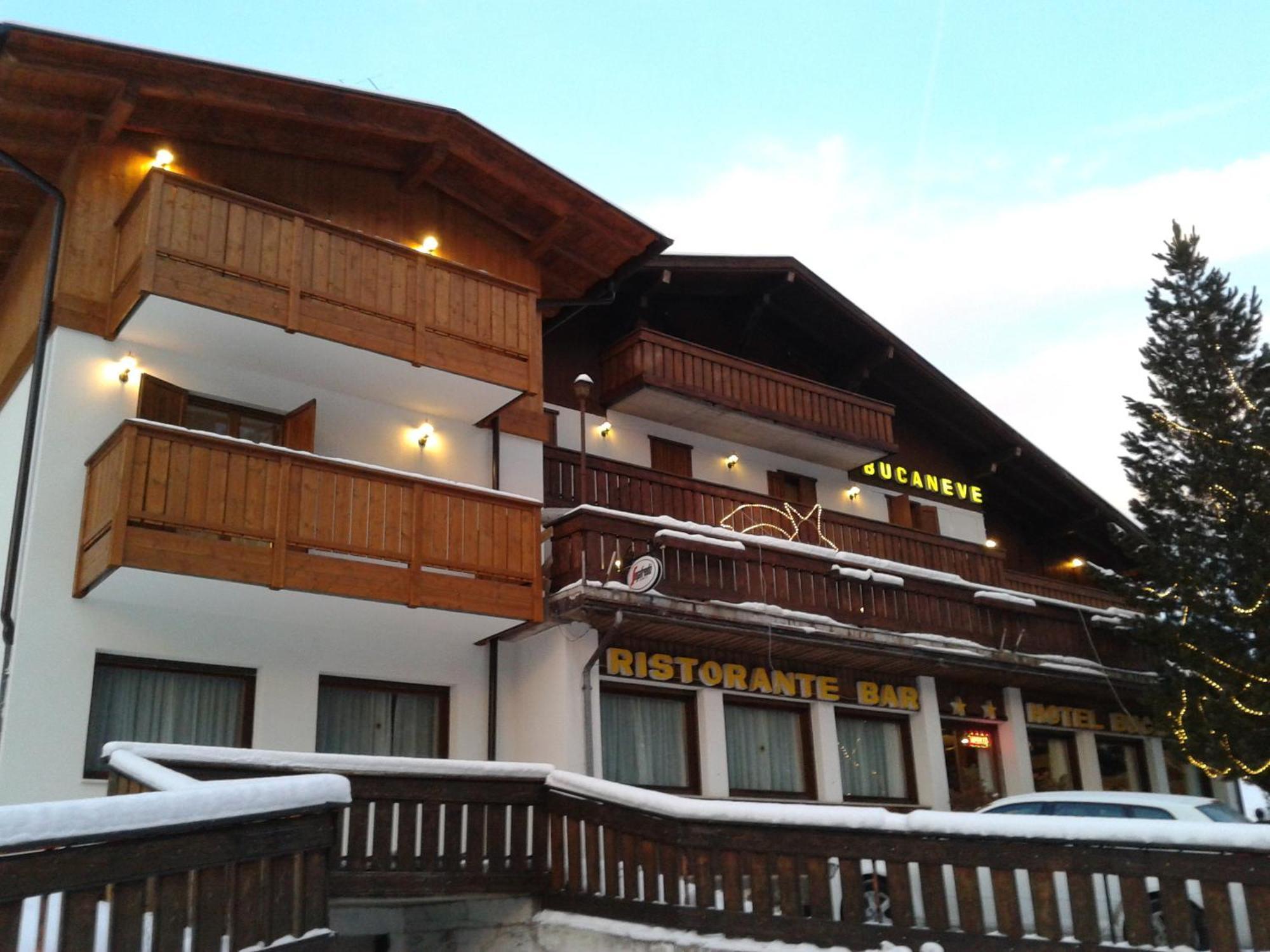 Hotel Bucaneve Moena Exterior photo
